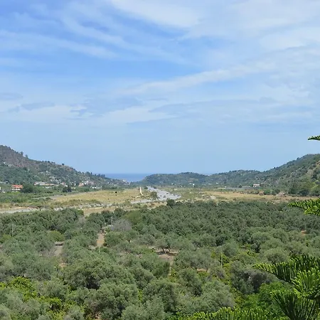 La Casa Di Giulia Forza dʼAgro